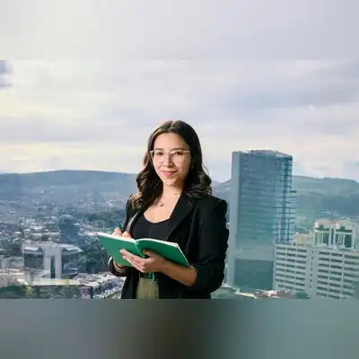 成梅琪
